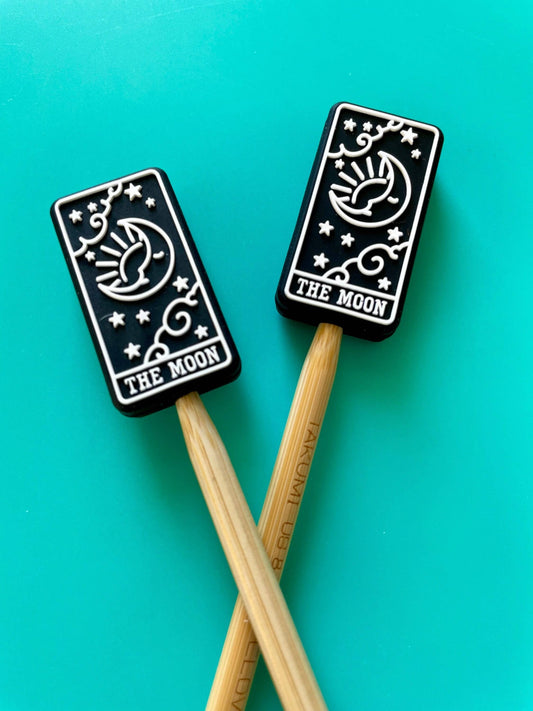 Comma Craft Tarot Card The Moon Oracle Witch Goth Gift for Knitters