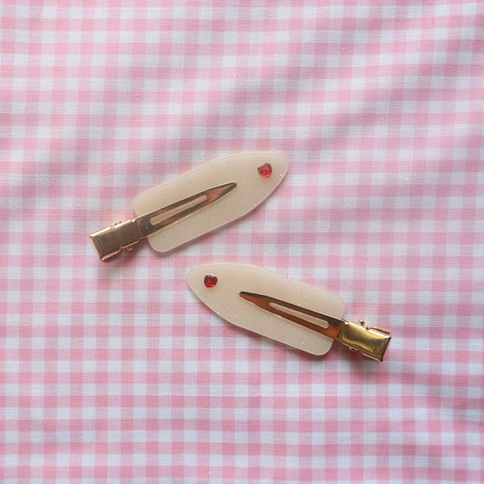 Hey Ricochet: Heart-to-Heart Yarn Ball Clips