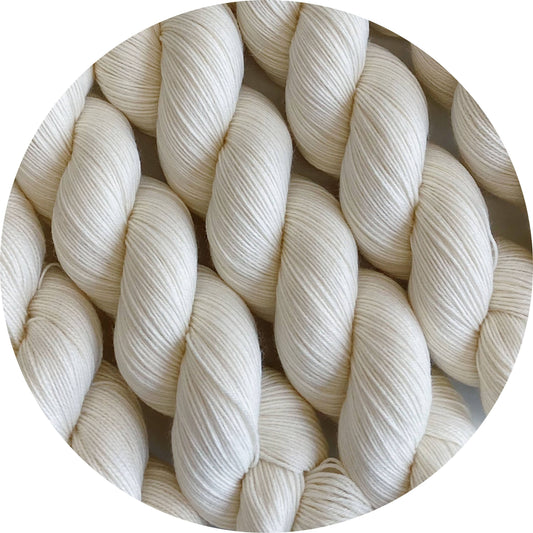 Coates & Co Prairie Sock Yarn • 20g Mini Skein - Ivory