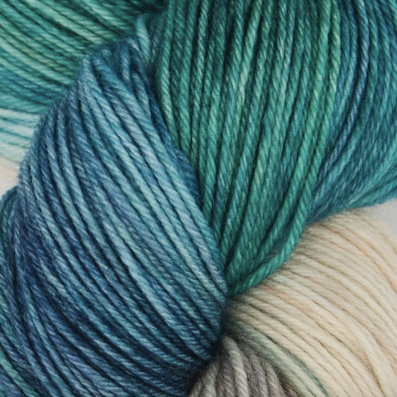 Symfonie Hand Dyed Yarns - Terra Solid & Varigated
