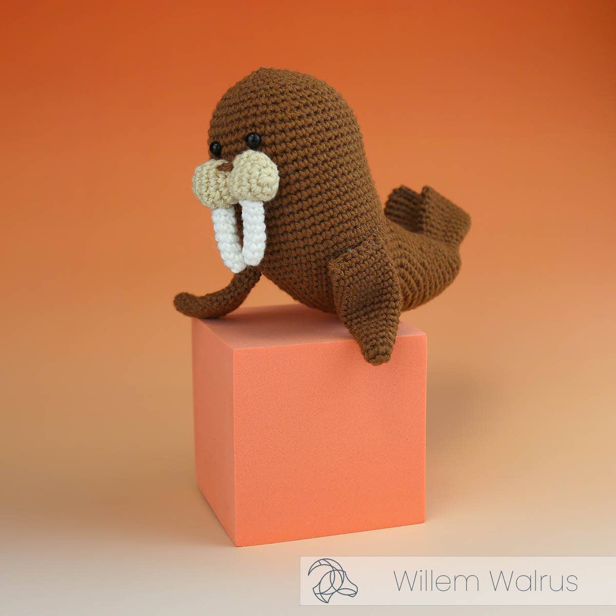 Hardicraft DIY Crochet Kit - Willem Walrus