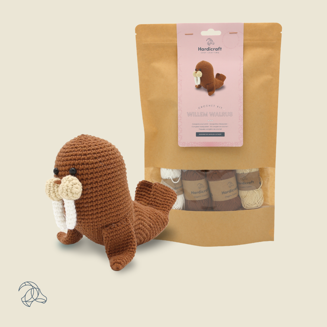Hardicraft DIY Crochet Kit - Willem Walrus