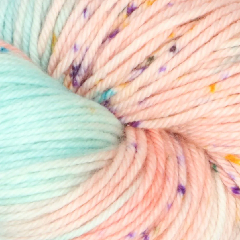 Symfonie Hand Dyed Yarns - Bella - Extrafine Merino (Worsted)