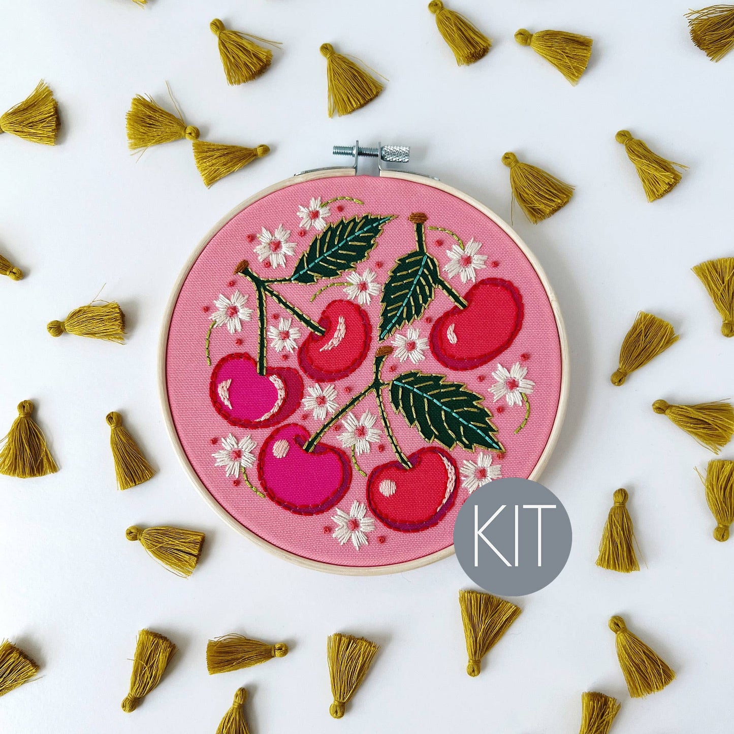 Rikrack - Cherries Embroidery Kit