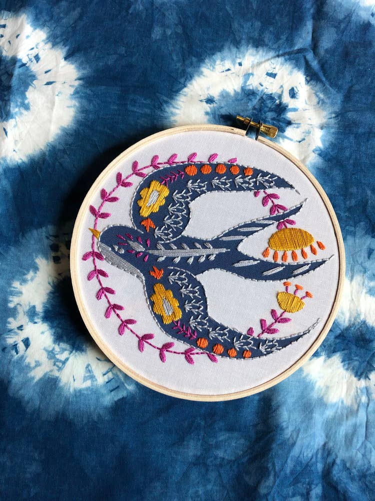 Rikrack - Swallow Embroidery Kit