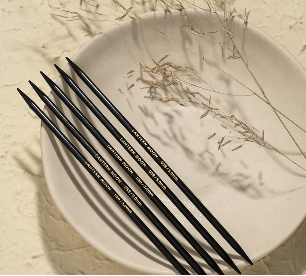 Lantern Moon - 8" Double Pointed