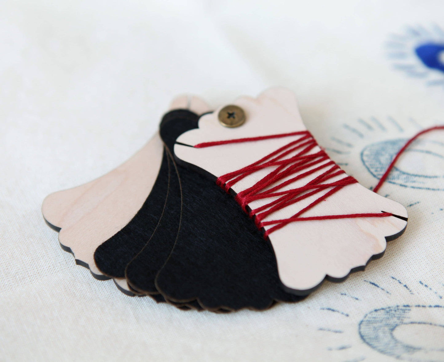 Sunrise Grove - Raven Skull Needle Keep Minder for Sewing & Needle Crafts