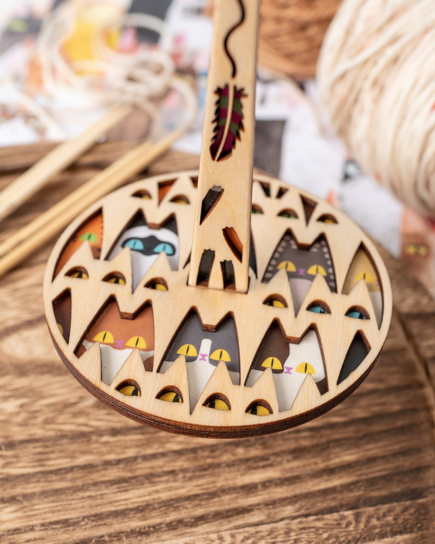Lemon Wood Meowsome Mini Minder for Knitting/Crochet: Original Mini Minder